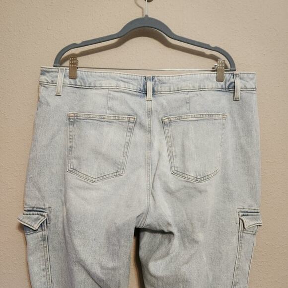 Maurices Edgely Relaxed Boyfriend Straight‎ Leg Midrise Jeans Size 16W - Picture 11 of 11